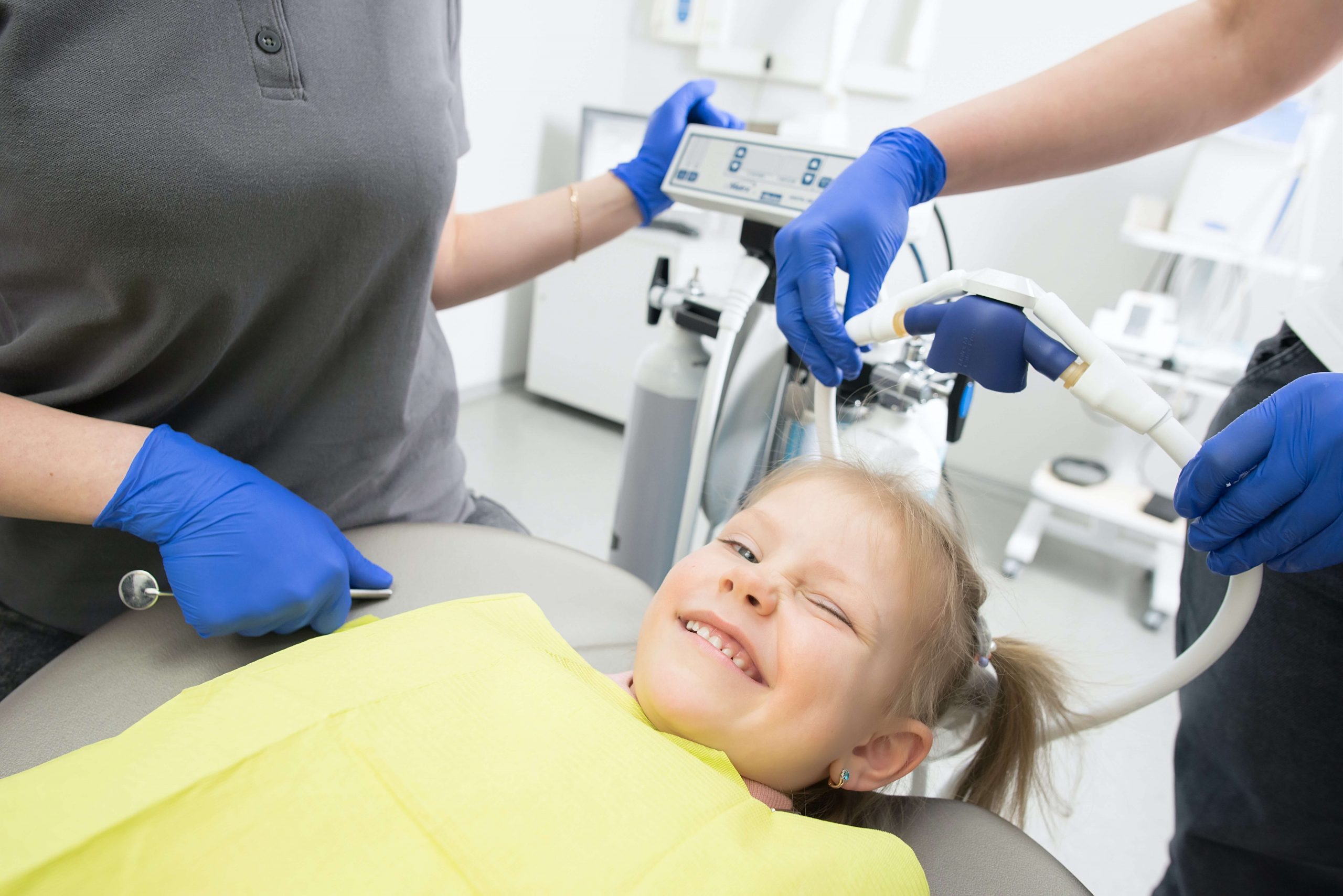 pexels mm dental 8260438 scaled